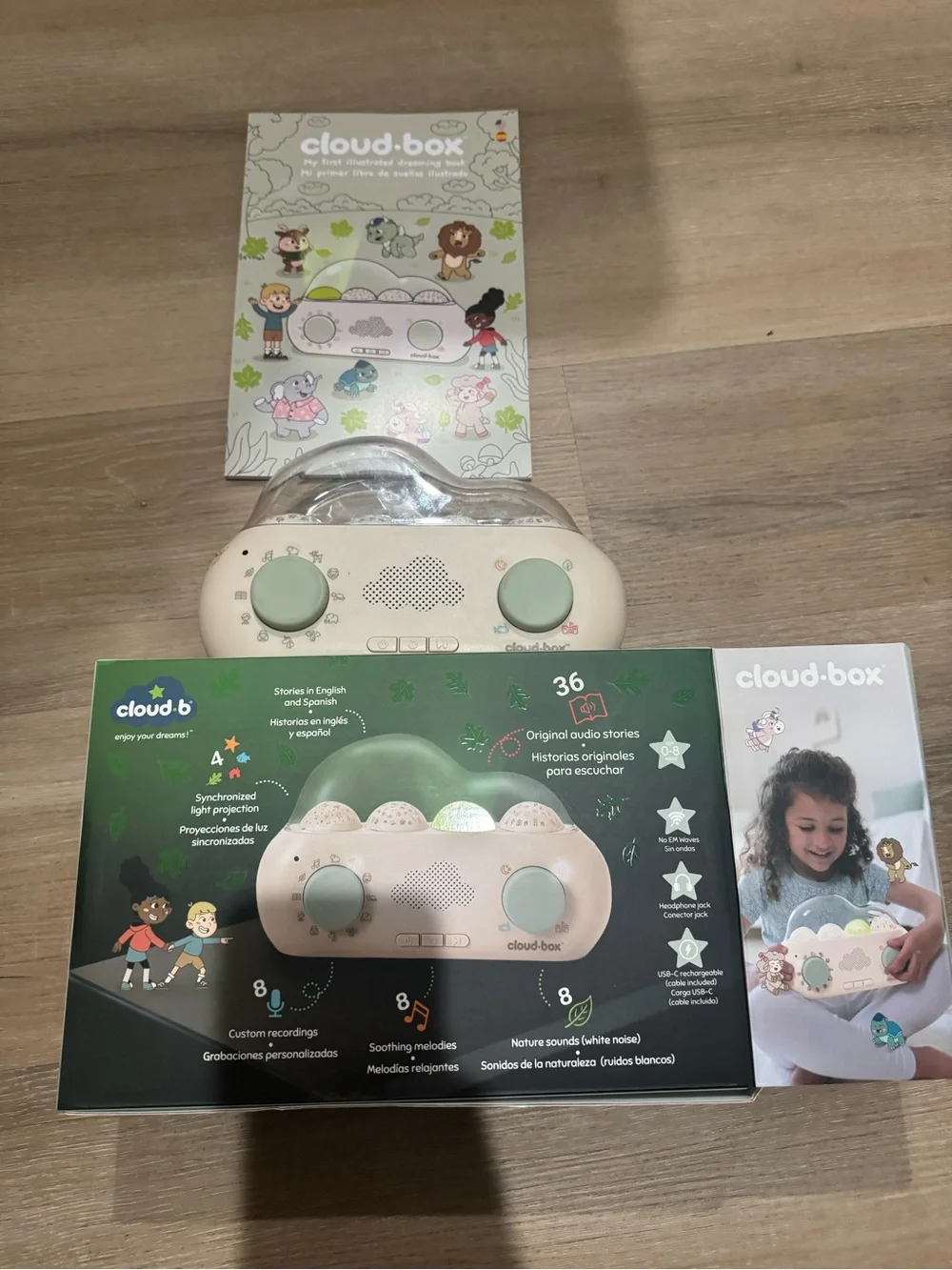 Kids Dream Night Light and Audio Player - Cream/Light Green